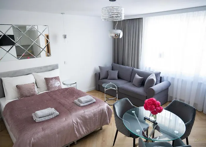 Aparthome * 斯维诺乌伊希切