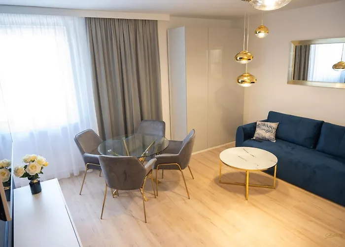 公寓 Aparthome 斯维诺乌伊希切